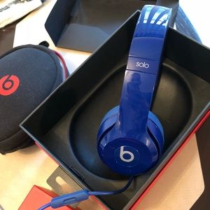 Beats solo headphones